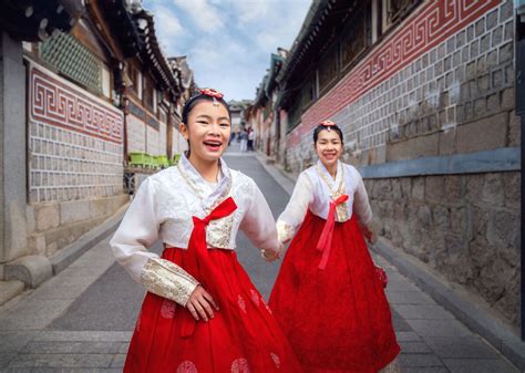 우에하라 아이, 일본과 한국의 문화 교류에서의 역할